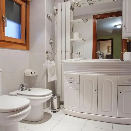 Apartamento De La Casona De Riomera Oviede Extérieur photo